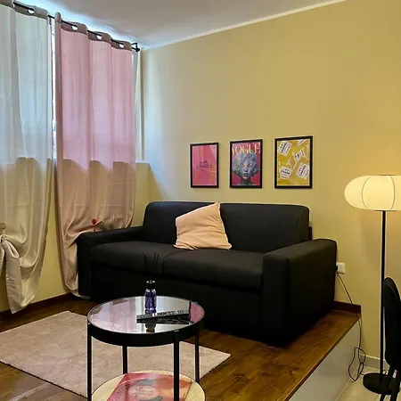 Dimora Chic - A 5 Fermate Dal Duomo 펜션 밀라노