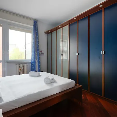 Mac Mahon - Colorful With Balcony! Apartament *