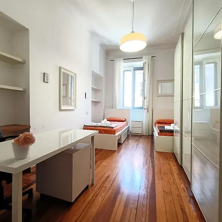 Apartment Sahi - Residenza Corso Italia Tre Camere, Due Bagni E Un Salone Milan