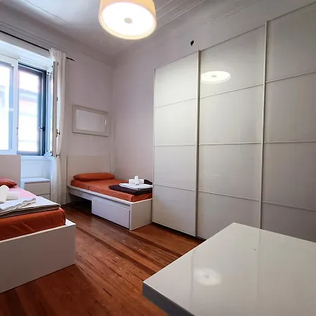 Sahi - Residenza Corso Italia Tre Camere, Due Bagni E Un Salone Milano