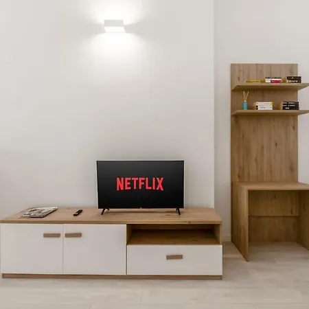 Free Parking - 1 Min Metro To Duomo - Loft Moderno アパート *