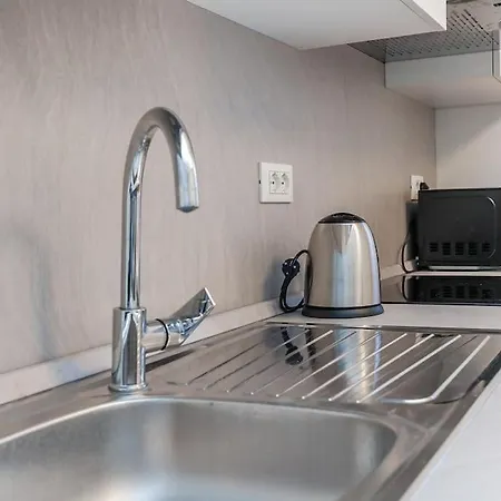 Moderno Nel Cuore Dei Navigli 밀라노