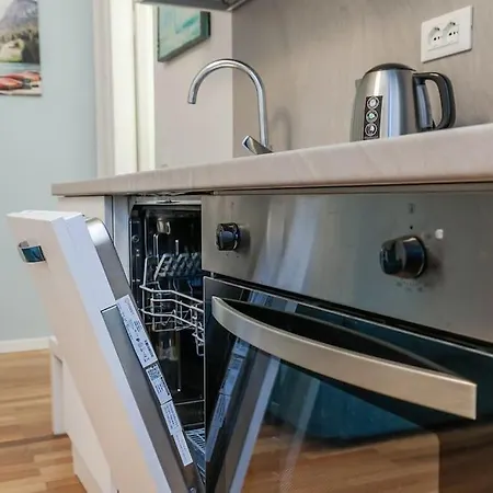 Moderno Nel Cuore Dei Navigli Milano