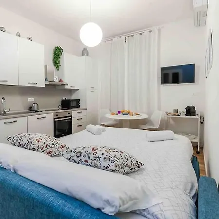 Moderno Nel Cuore Dei Navigli Апартаменты