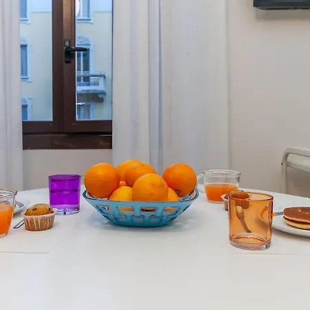 Moderno Nel Cuore Dei Navigli 아파트