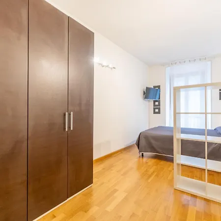 Ap6 In Zona Duomo * Milánó