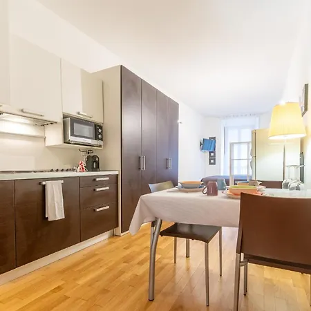 Ap6 In Zona Duomo * Milão