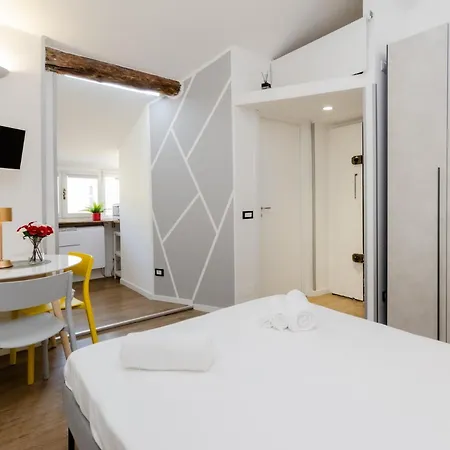 公寓 Vivimihome - Carcano House A Pochi Minuti Dai Navigli