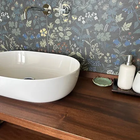 Apartment Elegant Historic On A Tree-lined Avenue Near Cadorna Station *