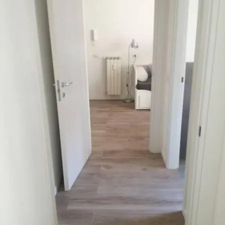 Bilocale Zona Isola 200 Mt Metro Mm3 Maciachini - J2 * Milano