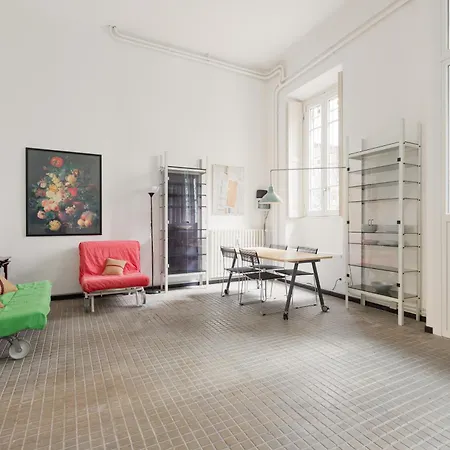 アパート Guesthost - Cadore - Urban Retreat Apartment! ミラノ