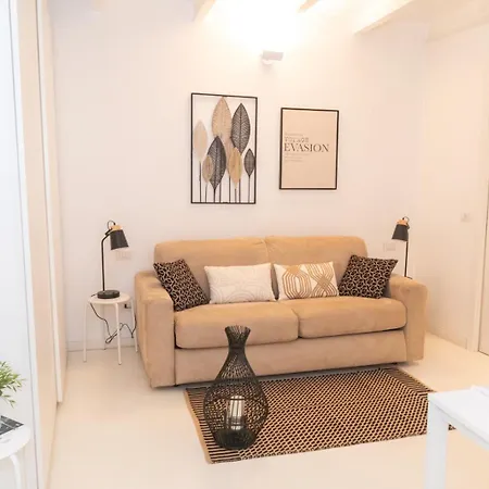 Golden Leaf - 7sundays Apartment Milan