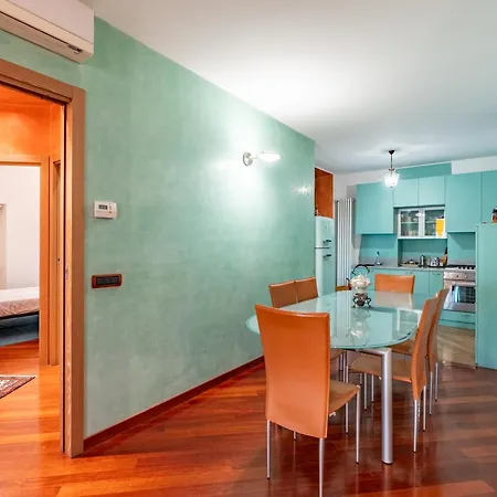 Magnifico - Porta Venezia - Wifi Apartment Milan