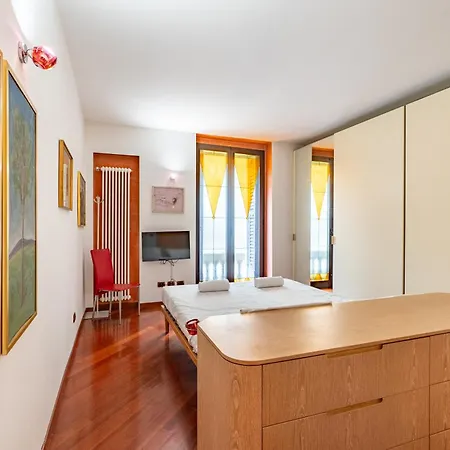 Apartment Magnifico - Porta Venezia - Wifi *