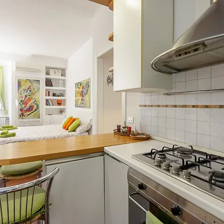 Navigli - Cozy Studio In Darsena By Rentopolis Apartment