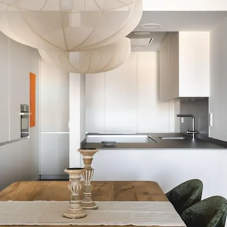 Repetti Design - 10 Min To Centre & Airport *