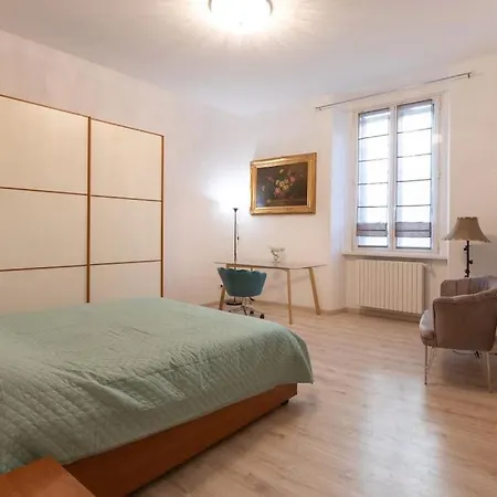 De Angeli Charm Milánó