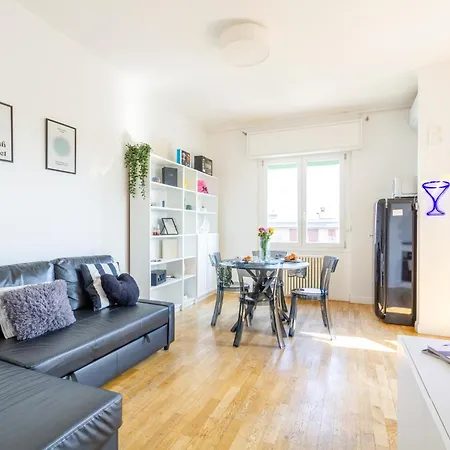 Moderno Navigli Milano:two Jacks *