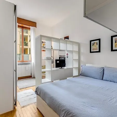 Ampio Monolocale Via Matteo Maria Boiardo 18 Apartment *