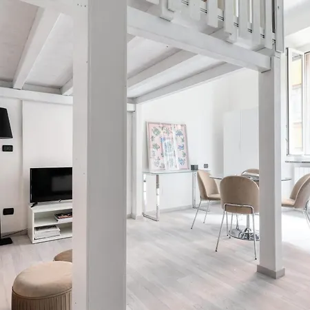 Apartmán Ideal Rent - Viale Corsica 41 *