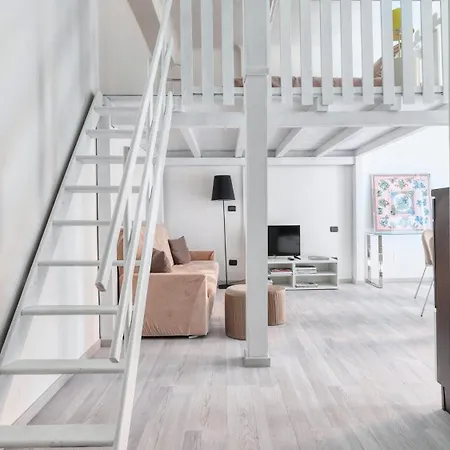 Apartmán Ideal Rent - Viale Corsica 41 *