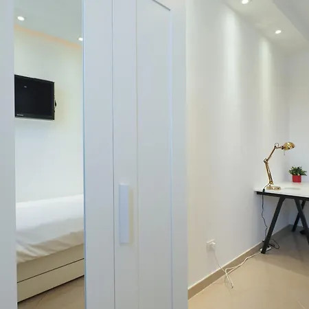 Apartment Forlanini Con Free Parking Linate Airport