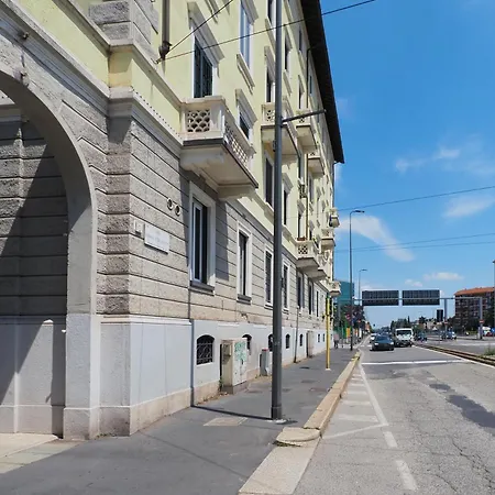 Apartamento Forlanini Con Free Parking Linate Airport *