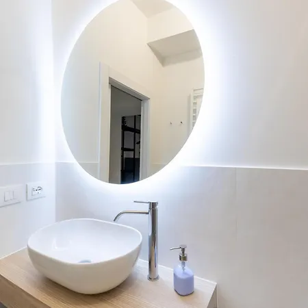 Charming Retreat In The Heart Of The Navigli Apartment Milan