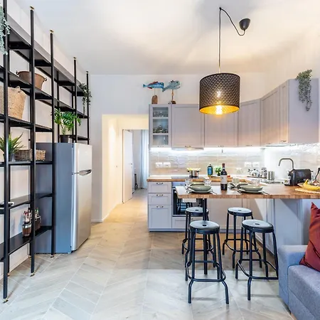 Charming Retreat In The Heart Of The Navigli Apartment
