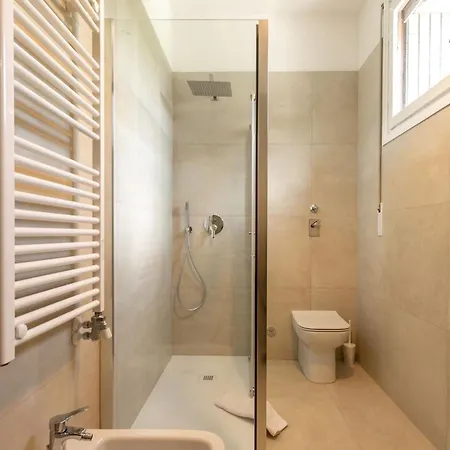 Rucellai With Shared Pool By Halldis Milão