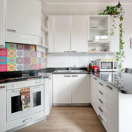 Rainbow House Via Dei Carafa