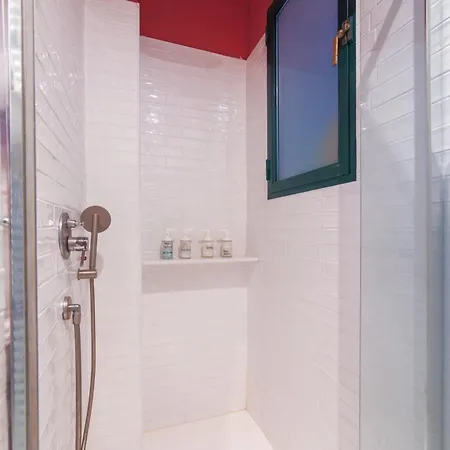Station/duomo Area Stylish Apartamento