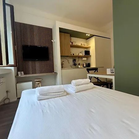 Kibilu - Via Cagnola - Arco Della Pace - Mm Moscova *