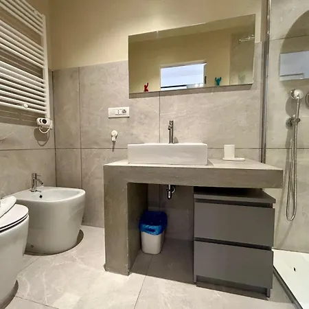 Kibilu - Via Cagnola - Arco Della Pace - Mm Moscova *