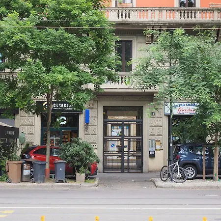 Primopiano - Piazza Napoli Apartmán *