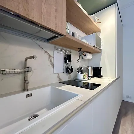 Kibilu - Via Cagnola - Arco Della Pace - Mm Moscova * Μιλάνο