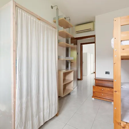 Rogoredo Balcony X6 شقة *