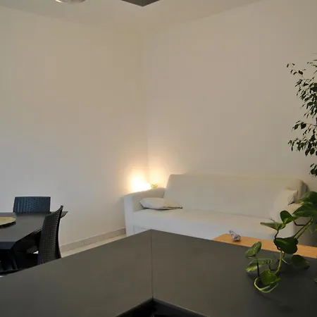 Portello Flat With Balcony Apartamento