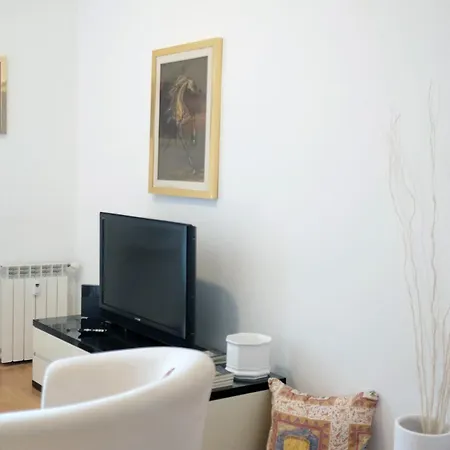 Fauche11 Apartment