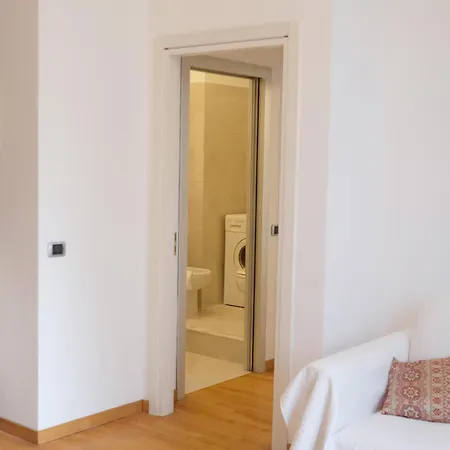 Fauche11 Apartment
