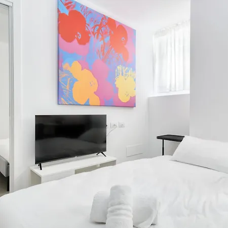 Апартаменты Red Cannas, Cozy In Life District *