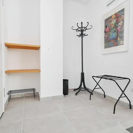 Red Cannas, Cozy In Life District Διαμέρισμα Μιλάνο