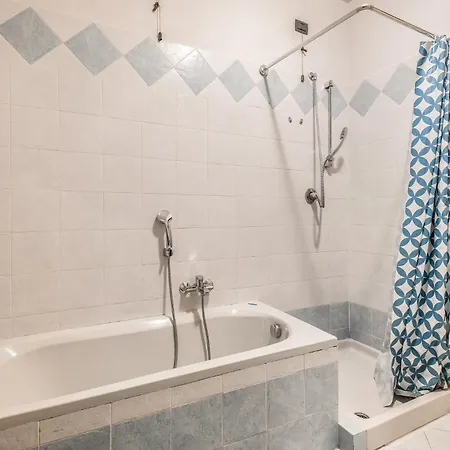 דירה Confy 2pax- Via Tartini, 26 *