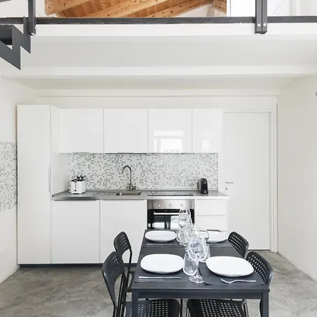 Easylife - Ascanio Sforza 75 - Navigli Mailand