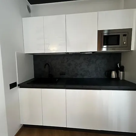 Bb Isola 4* Μιλάνο