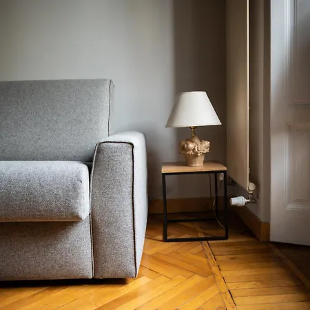 Vercelli Elegance Between Citylife And Duomo - Milan-cortina 2026 Olympics - Design Week 2026 Milano