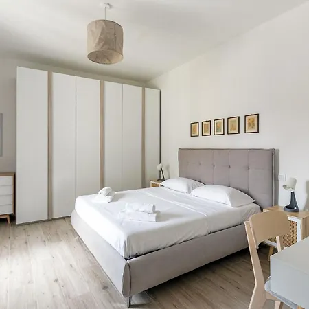 Tadino Ai Giardini Indro Montanelli By Halldis Apartment *