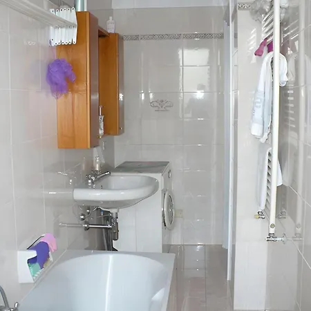 Suzzani House * Milán