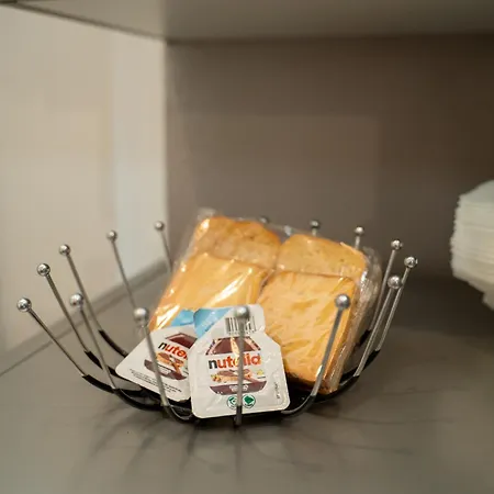 Near Metro-m5 公寓 *