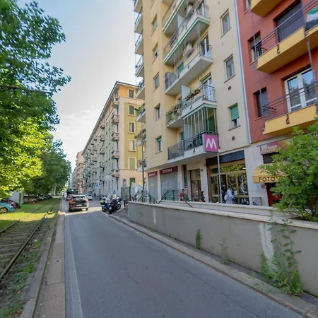 Near Metro-m5